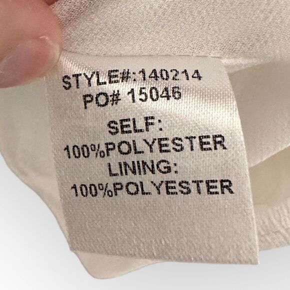 B Skies are blue white polyester long sleeve tunic with embroidery women’s size - Picture 8 of 10